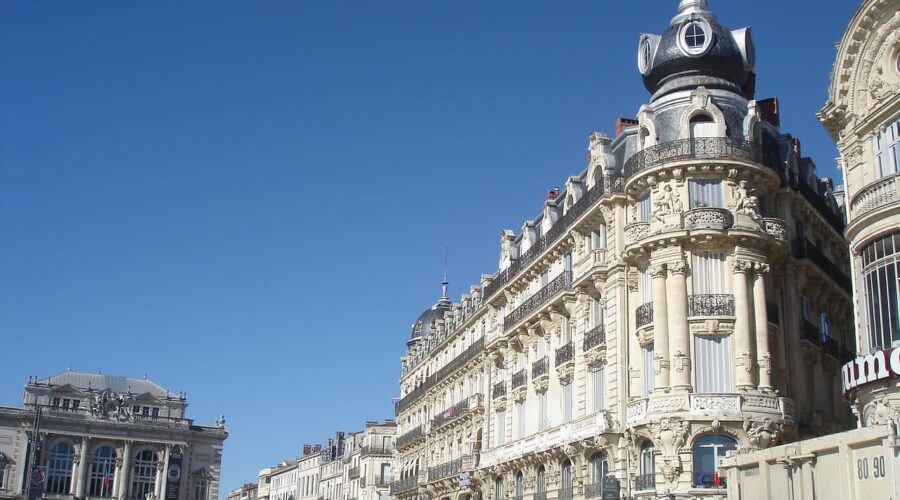 les restaurants à montpellier sur la place principale