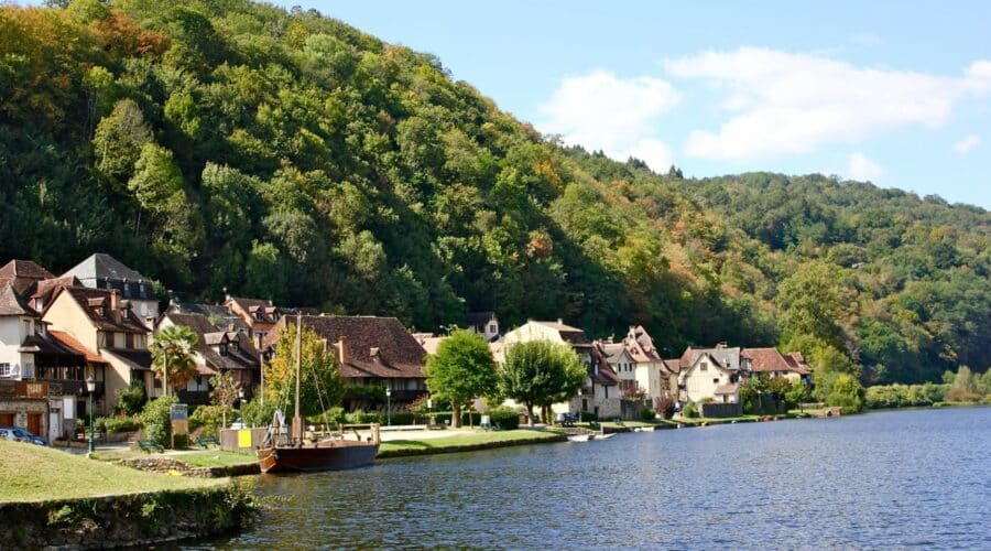 camping dordogne au bord de l'eau